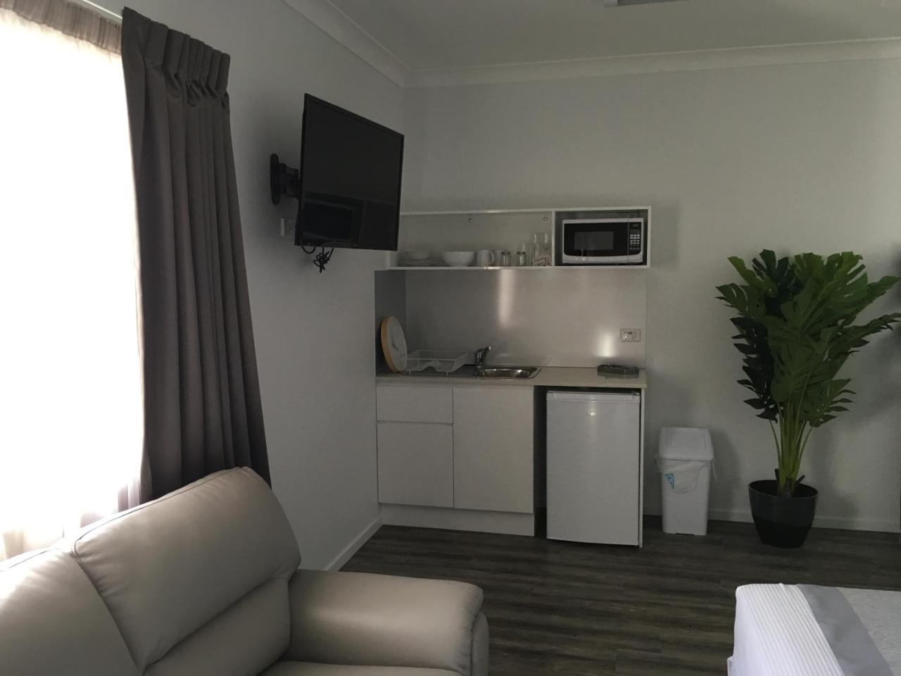 Escape On Lake Cairns Exterior foto